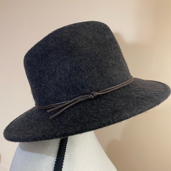 Universal Thread Gray Black Fedora Wide Brim Hat Fall/Winter Hat Leather Detail - Picture 3 of 10